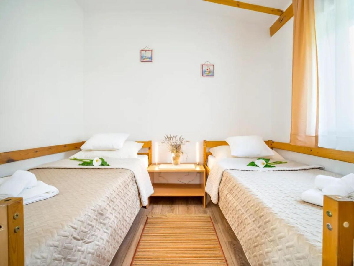 House Green Oaza Zadvarje Luaran gambar