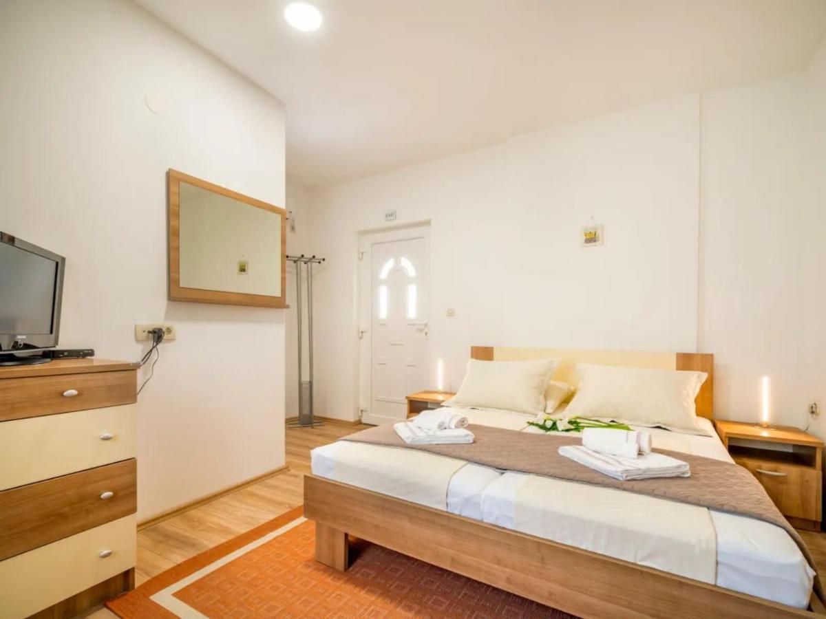 House Green Oaza Zadvarje Luaran gambar